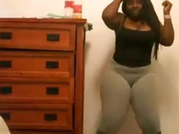 BBW ebony mu mpuzu y’umwirabura y’umwirabura mu mvi.