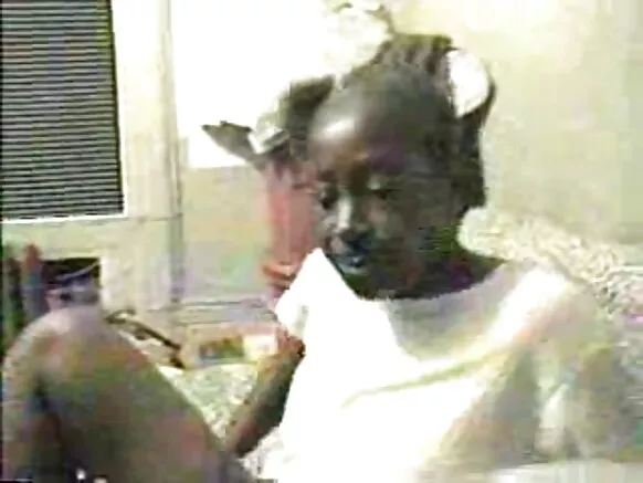 108 imyaka y'umukara w'umukara w'umukara yonka imboro y'umugabo wanje.