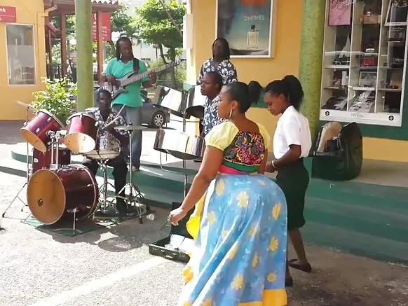 Hagati aho imibonano mpuzabitsina n’indogoba nini muri ghana n’indogoba y’umugore w’umwirabura.